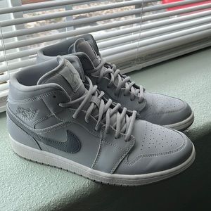 Nike Air Jordan 1s in good shape